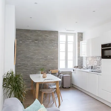 Apartament Le Chabaud Cannes